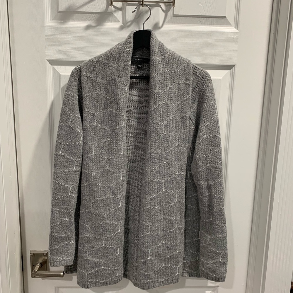 Ann Taylor Geometric Sweater size L